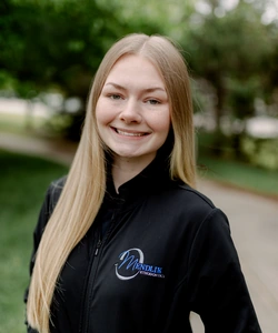 Maddison, Records & Orthodontic Assistant at Mendlik Orthodontics